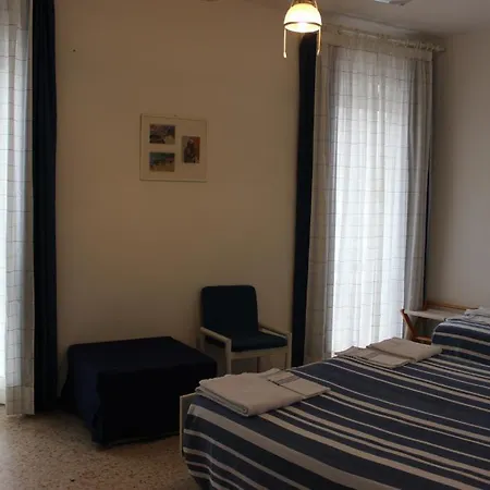 Hotel Milano 3*